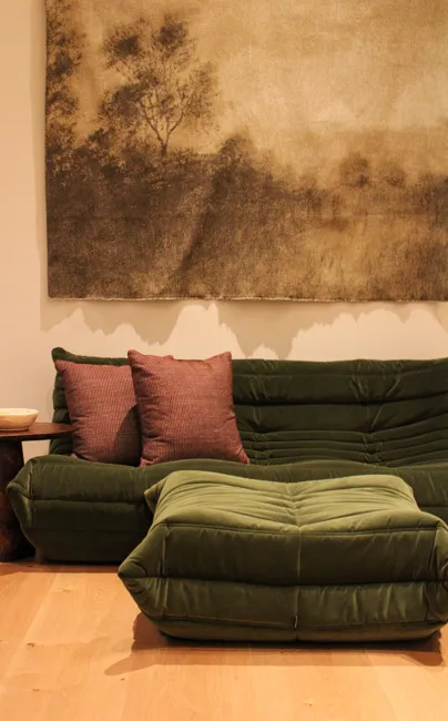 Seating nook with a textured wall finish